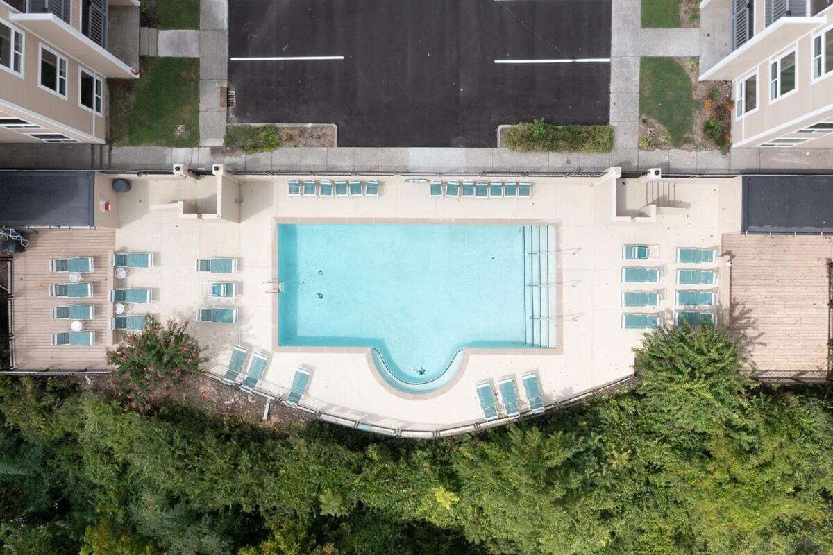 Walk To Broadway Riverfront Condo With Pool Nashville Exterior photo
